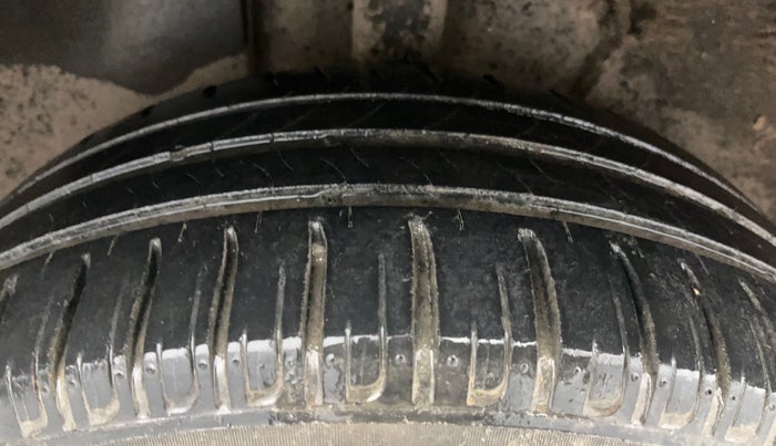 2021 Tata ALTROZ XZ PETROL, Petrol, Manual, 66,054 km, Right Rear Tyre Tread