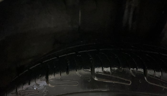 2019 Hyundai Grand i10 SPORTZ 1.2 KAPPA VTVT, Petrol, Manual, 60,829 km, Left Rear Tyre Tread