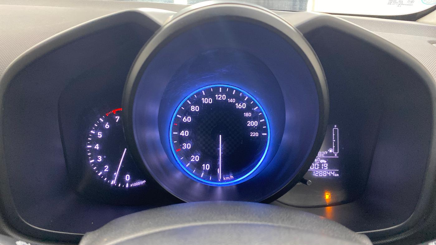2021 Hyundai VENUE SX 1.0 TURBO, Petrol, Manual, 1,28,844 km, Odometer Image