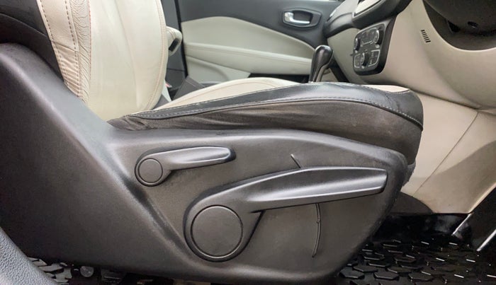 2018 Jeep Compass LIMITED (O) 1.4 PETROL AT, Petrol, Automatic, 98,020 km, Driver Side Adjustment Panel