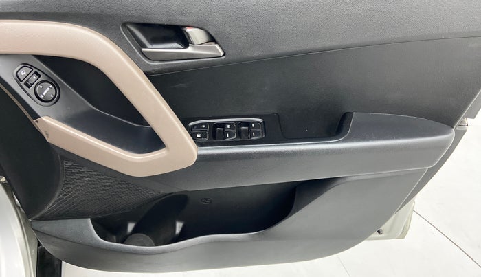 2015 Hyundai Creta 1.6 SX CRDI, Diesel, Manual, 81,829 km, Driver Side Door Panels Control