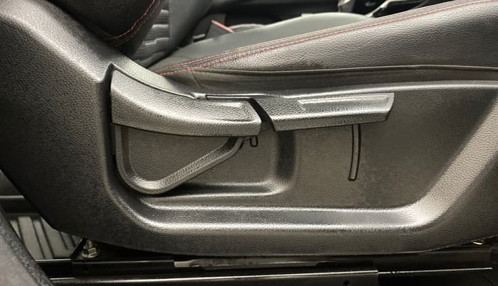 2021 KIA SONET GTX PLUS 1.0 DCT, Petrol, Automatic, 73,343 km, Driver Side Adjustment Panel