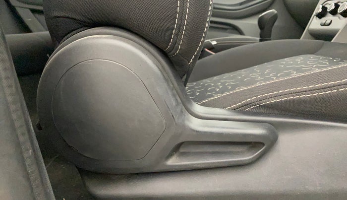 2022 Tata Tiago XM CNG, CNG, Manual, 24,609 km, Driver Side Adjustment Panel