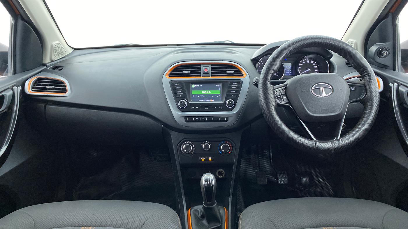 2018 Tata TIAGO NRG PETROL, Petrol, Manual, 57,606 km, Dashboard