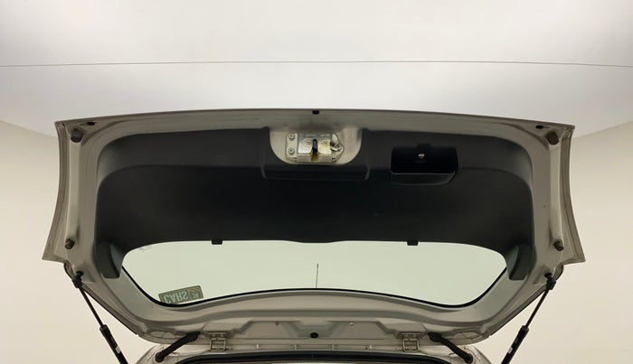2011 Maruti Swift VXI, Petrol, Manual, 48,835 km, Boot Door Open