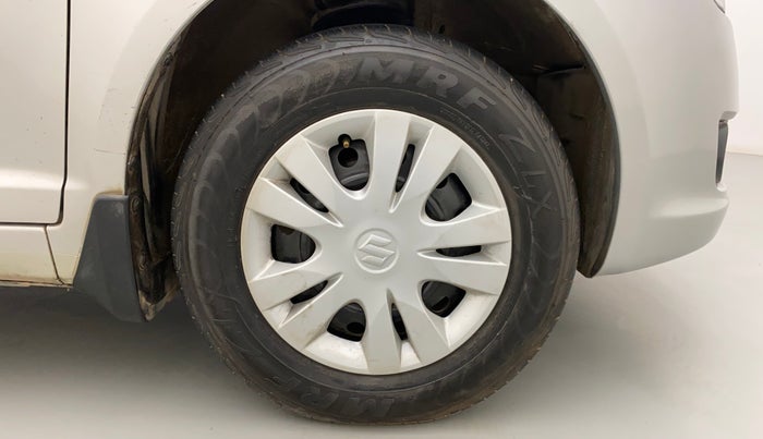 2011 Maruti Swift VXI, Petrol, Manual, 48,835 km, Right Front Wheel