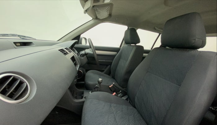 2011 Maruti Swift VXI, Petrol, Manual, 48,835 km, Right Side Front Door Cabin