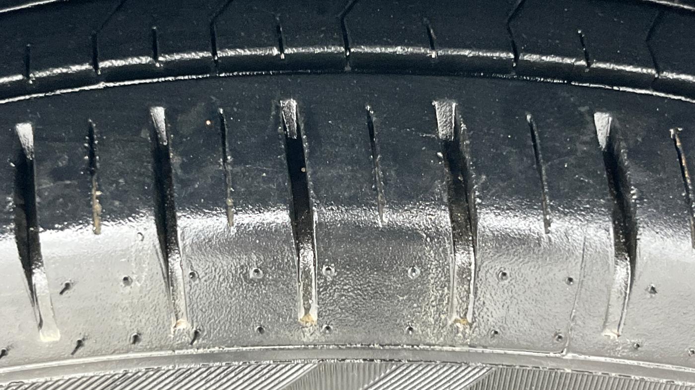 2024 Maruti Baleno ZETA PETROL 1.2, Petrol, Manual, 22,418 km, Right Front Tyre Tread