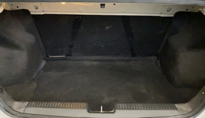 2018 Maruti Dzire VXI AMT, Petrol, Automatic, 47,706 km, Boot Inside