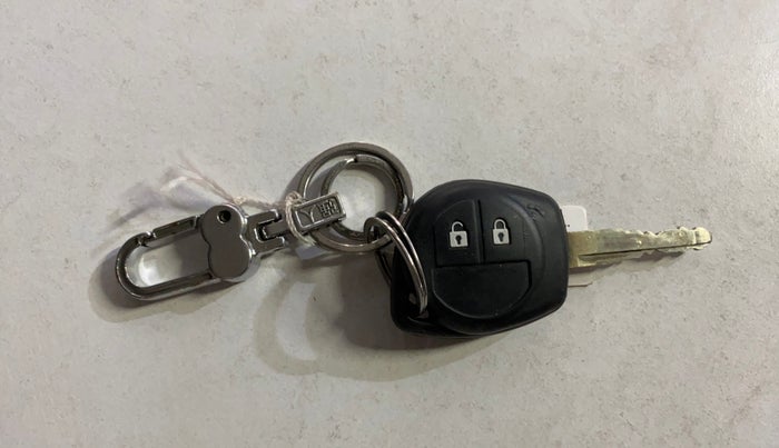 2018 Maruti Dzire VXI AMT, Petrol, Automatic, 47,706 km, Key Close Up