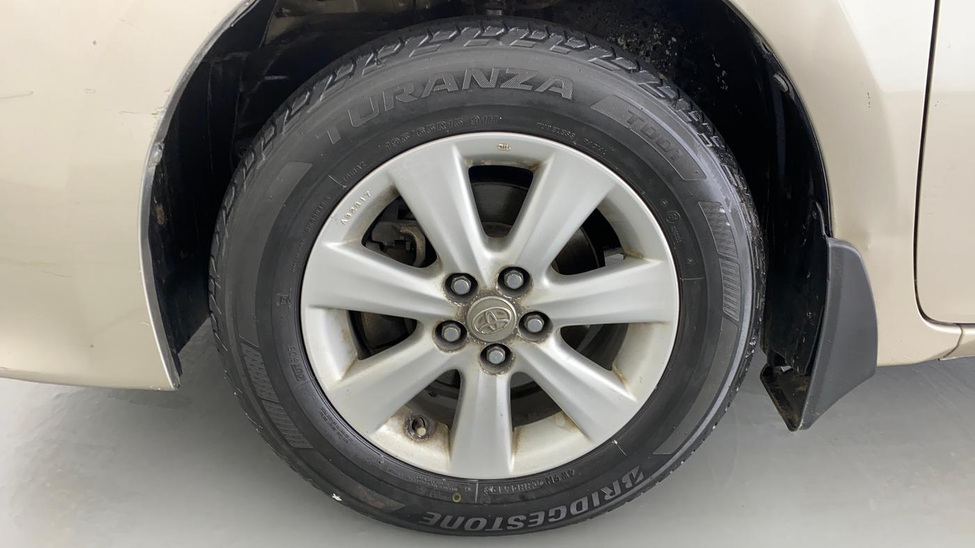 2015 Toyota Corolla Altis G, Petrol, Manual, 66,156 km, Left Front Wheel