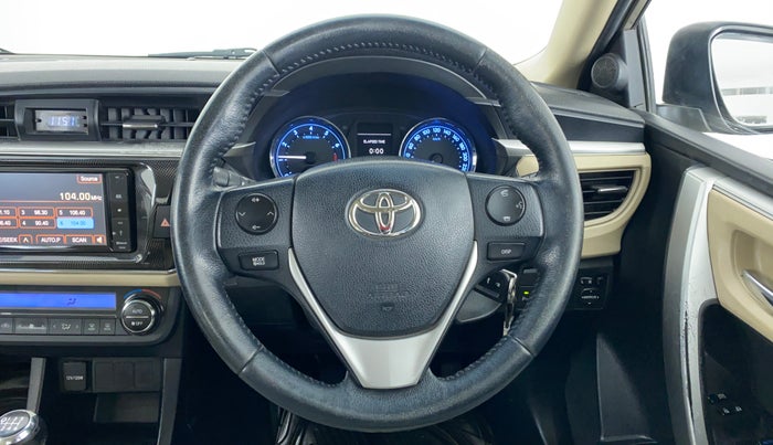 2015 Toyota Corolla Altis G, Petrol, Manual, 66,156 km, Steering Wheel Close Up