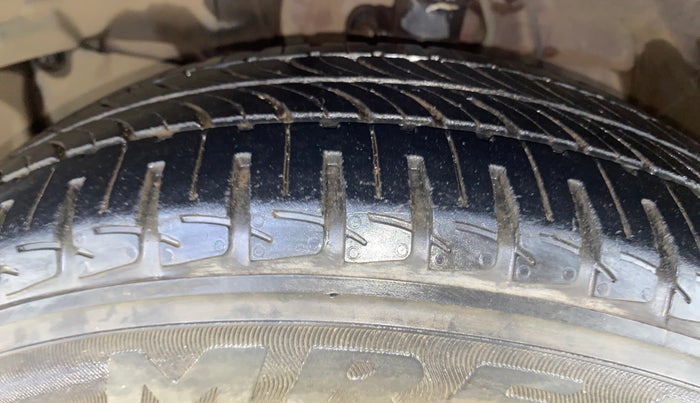 2015 Honda Jazz 1.2L I-VTEC V AT, Petrol, Automatic, 58,032 km, Left Front Tyre Tread