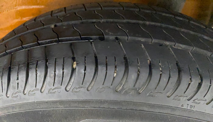 2019 Maruti S PRESSO VXI AMT, Petrol, Automatic, 20,840 km, Left Rear Tyre Tread