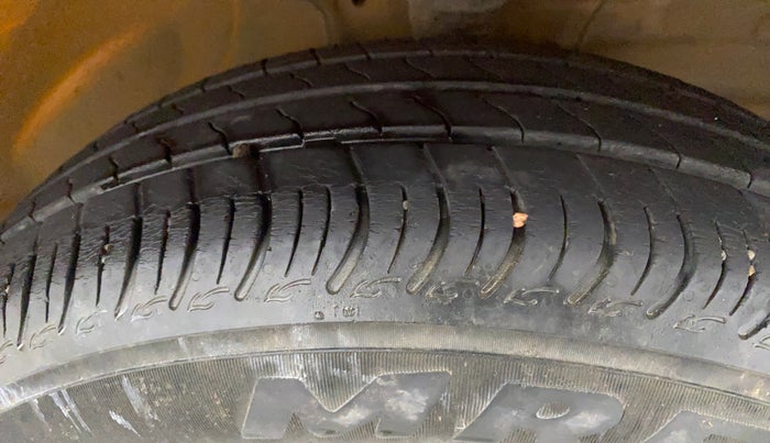 2019 Maruti S PRESSO VXI AMT, Petrol, Automatic, 20,840 km, Right Front Tyre Tread