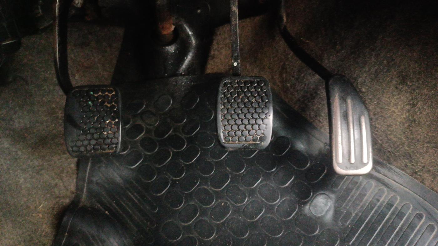 2014 Maruti Alto K10 VXI, CNG, Manual, 65,413 km, Pedals