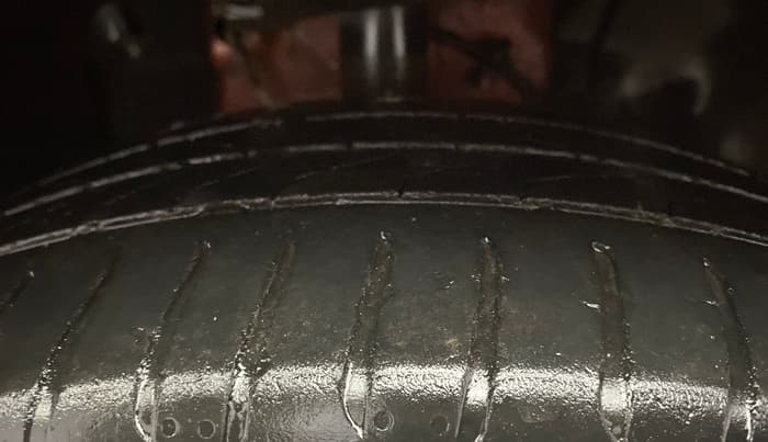 2020 Tata ALTROZ XZ PETROL, Petrol, Manual, 91,016 km, Right Front Tyre Tread