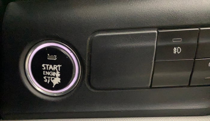 2020 Tata ALTROZ XT PETROL, Petrol, Manual, 88,714 km, Keyless Start/ Stop Button