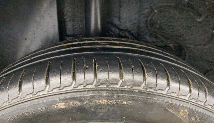 2020 Tata ALTROZ XT PETROL, Petrol, Manual, 88,714 km, Right Rear Tyre Tread