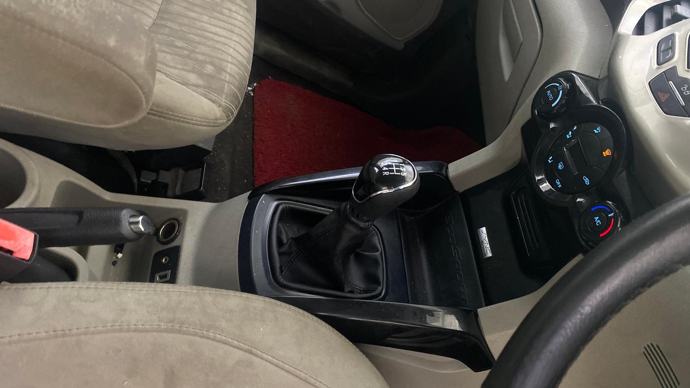 2016 Ford Ecosport TITANIUM 1.5L DIESEL, Diesel, Manual, 1,01,667 km, Gear Lever