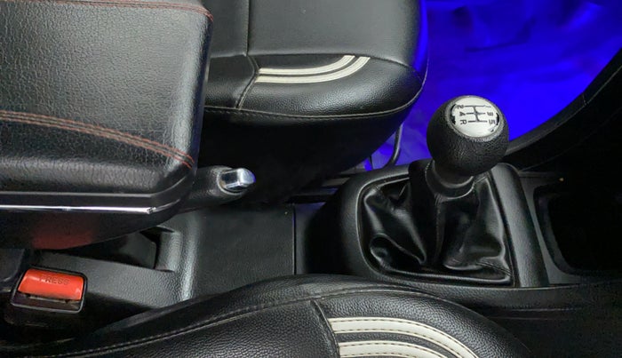 2017 Maruti Swift ZXI D, Petrol, Manual, 53,064 km, Gear Lever