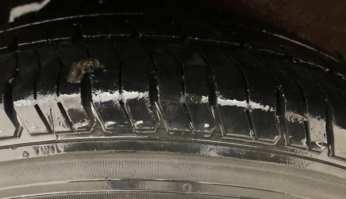 2012 Hyundai i10 MAGNA 1.2, Petrol, Manual, 73,865 km, Left Rear Tyre Tread