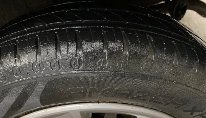 2019 Renault Kwid RXT 1.0 (O), Petrol, Manual, 31,468 km, Left Rear Tyre Tread