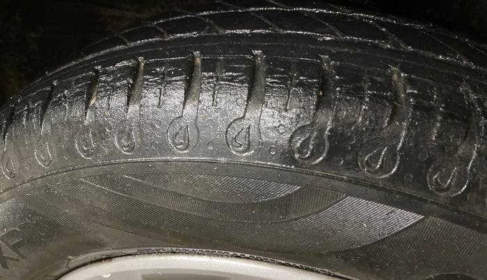 2019 Renault Kwid RXT 1.0 (O), Petrol, Manual, 31,468 km, Right Front Tyre Tread