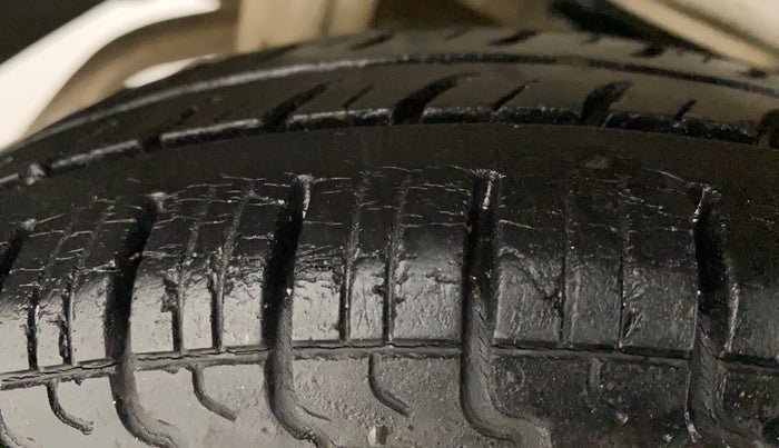 2017 Maruti Alto 800 LXI, Petrol, Manual, 77,619 km, Right Rear Tyre Tread