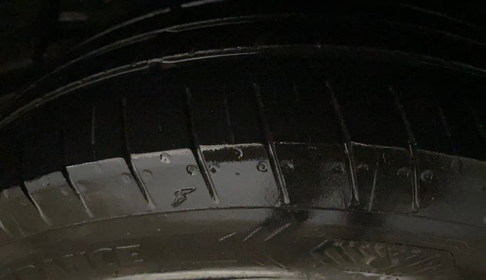 2023 Tata Tiago XT (O) PETROL, Petrol, Manual, 33,548 km, Left Rear Tyre Tread