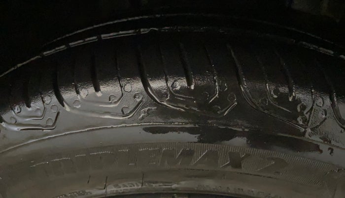 2023 Tata Tiago XT (O) PETROL, Petrol, Manual, 33,548 km, Right Front Tyre Tread