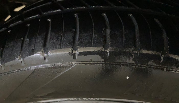 2023 Tata Tiago XT (O) PETROL, Petrol, Manual, 33,548 km, Right Rear Tyre Tread