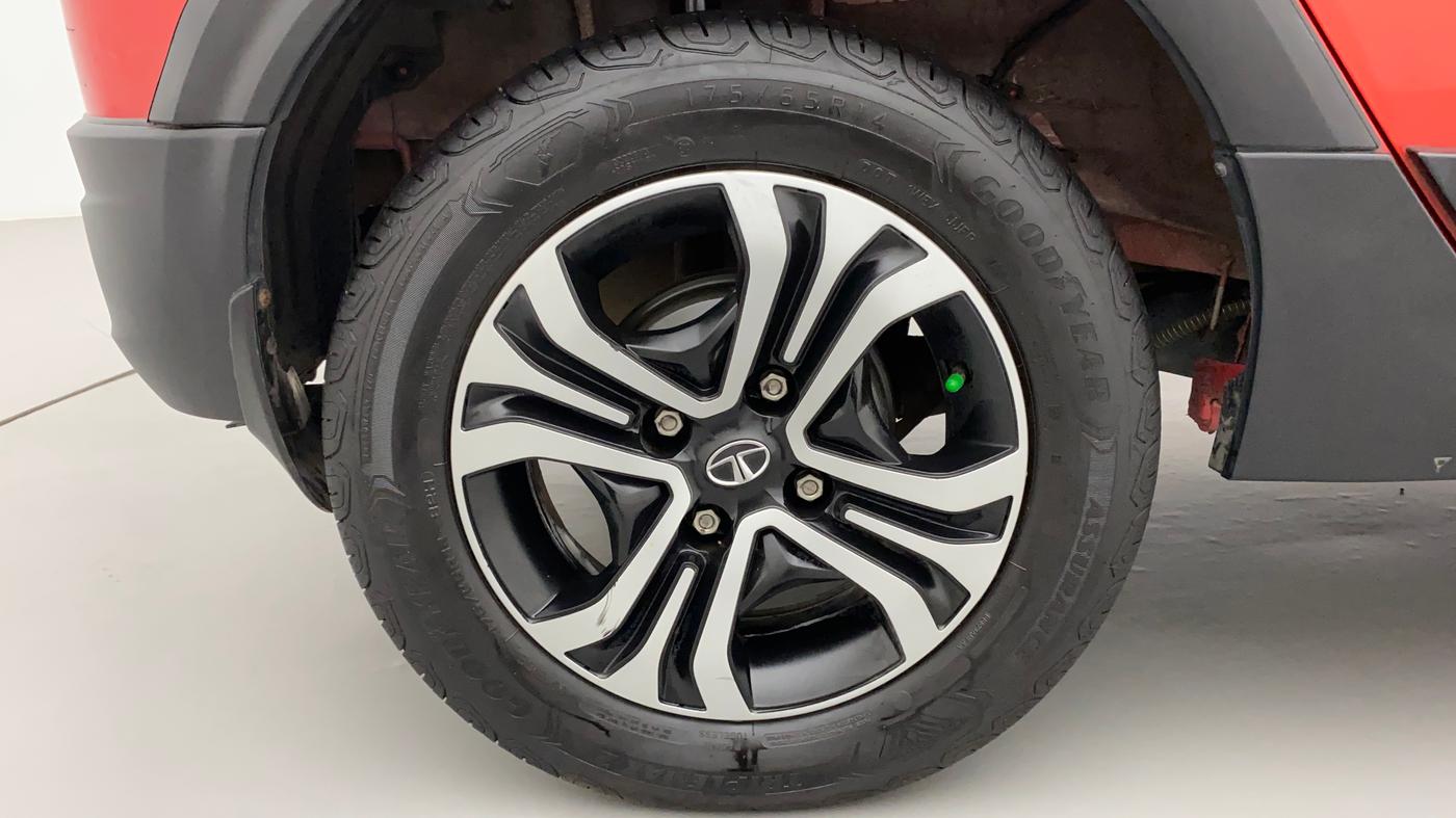 2023 Tata TIAGO NRG XZ ICNG, CNG, Manual, 12,189 km, Right Rear Wheel