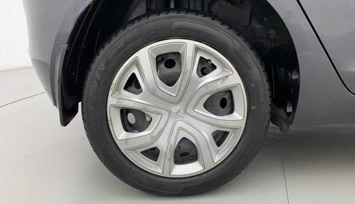 2021 Tata ALTROZ XM PLUS PETROL, Petrol, Manual, 37,581 km, Right Rear Wheel