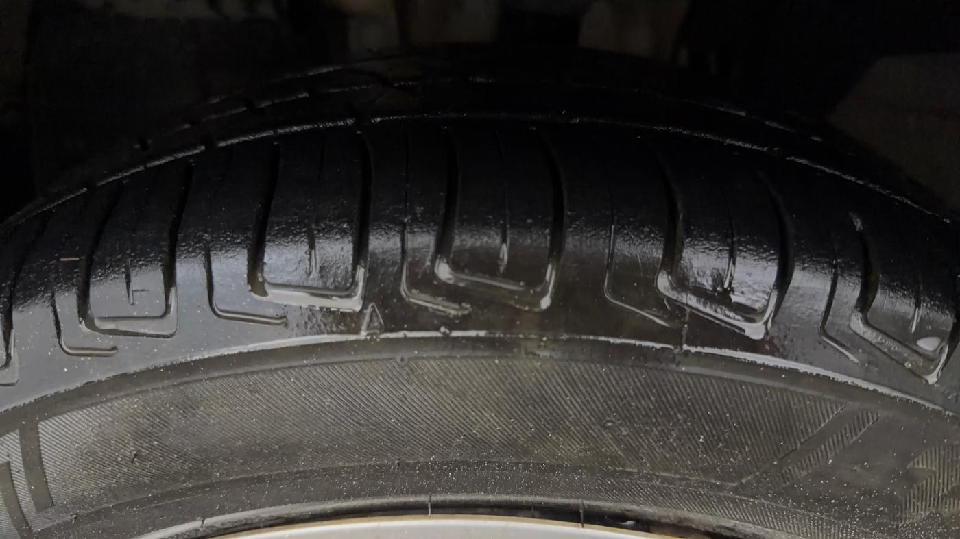 2022 Renault TRIBER RXZ, Petrol, Manual, 1,12,311 km, Left Front Tyre Tread