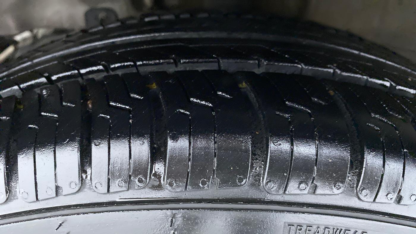 2018 Tata TIGOR XM 1.2 REVOTRON, Petrol, Manual, 47,183 km, Left Front Tyre Tread