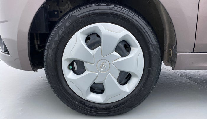 2018 Tata TIGOR XM 1.2 REVOTRON, Petrol, Manual, 47,183 km, Left Front Wheel