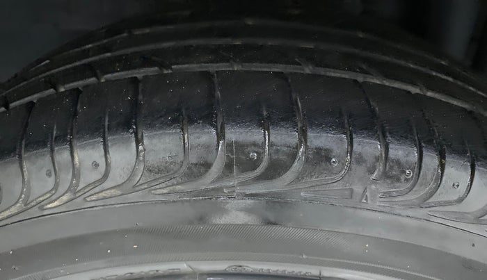 2018 Toyota YARIS G CVT, Petrol, Automatic, 28,932 km, Left Rear Tyre Tread