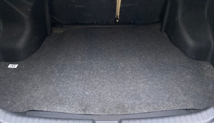 2018 Toyota YARIS G CVT, Petrol, Automatic, 28,932 km, Boot Inside