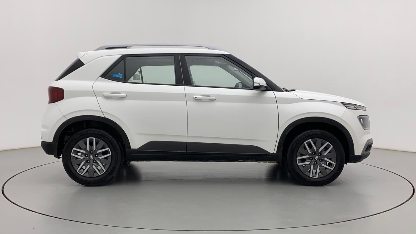 2022 Hyundai VENUE SX 1.5 CRDI, Diesel, Manual, 34,878 km, Right Side View