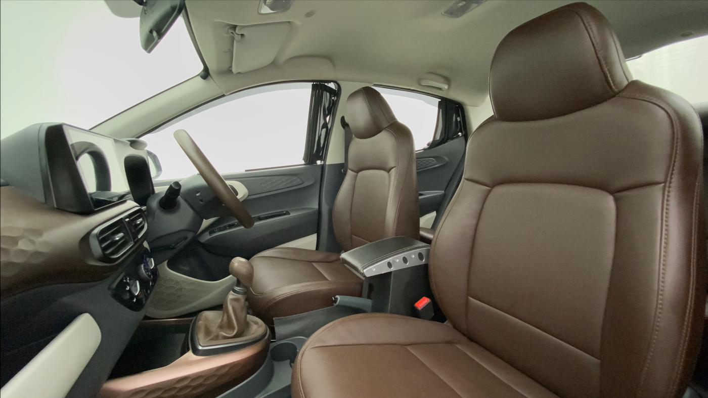 2021 Hyundai AURA S 1.2 CNG, CNG, Manual, 27,995 km, Right Side Front Door Cabin