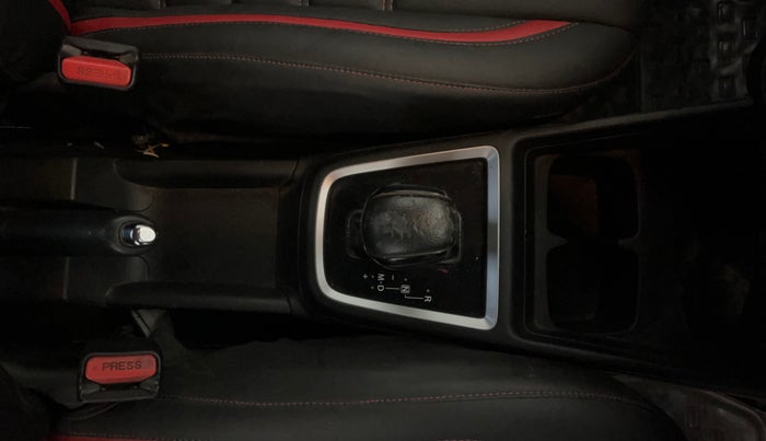 2018 Maruti Swift VXI AMT, Petrol, Automatic, 59,704 km, Gear Lever