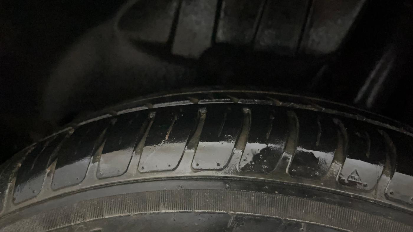 2018 Maruti Swift VXI AMT, Petrol, Automatic, 59,746 km, Left Rear Tyre Tread