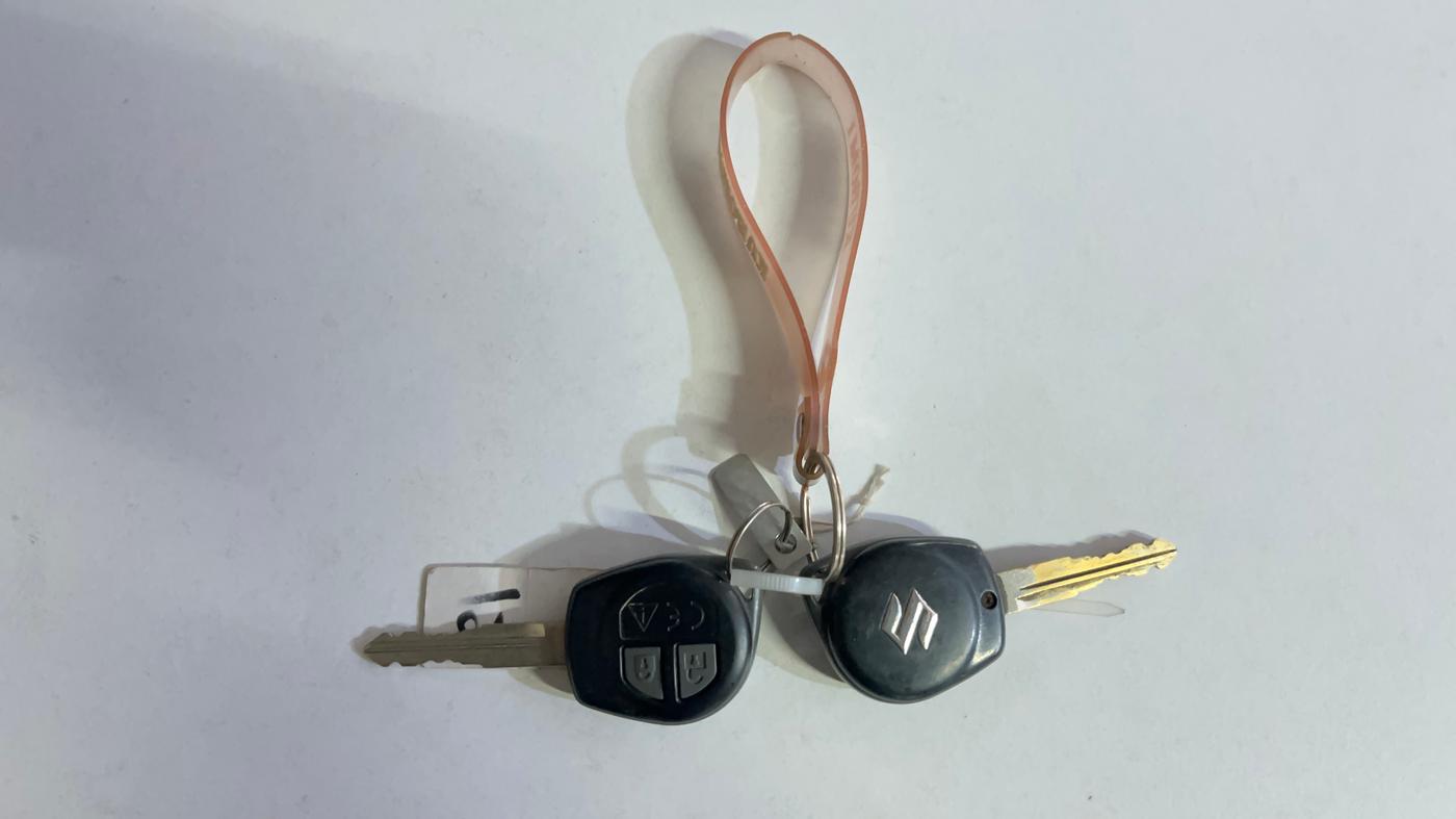 2018 Maruti Swift VXI AMT, Petrol, Automatic, 59,746 km, Key Close Up
