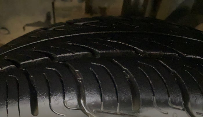 2018 Renault Kwid CLIMBER 1.0 AMT, Petrol, Automatic, 58,890 km, Left Front Tyre Tread