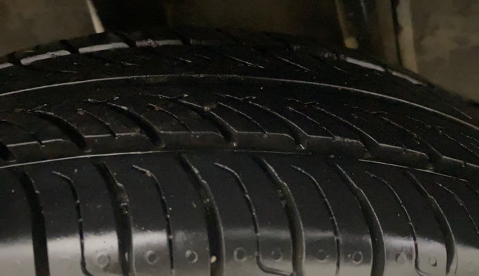 2018 Renault Kwid CLIMBER 1.0 AMT, Petrol, Automatic, 58,890 km, Right Rear Tyre Tread