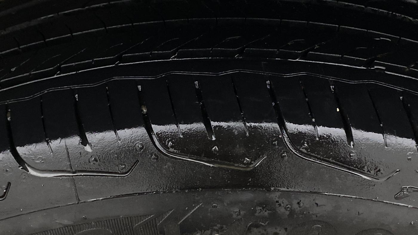 2024 Tata PUNCH ACCOMPLISHED DAZZLE SUNROOF CNG MT, CNG, Manual, 26,504 km, Left Rear Tyre Tread