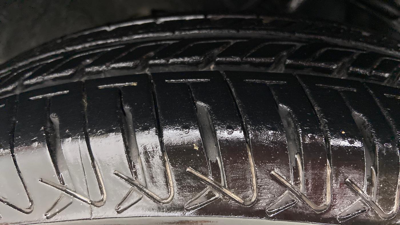 2013 Maruti Alto 800 LXI, Petrol, Manual, 45,643 km, Right Front Tyre Tread