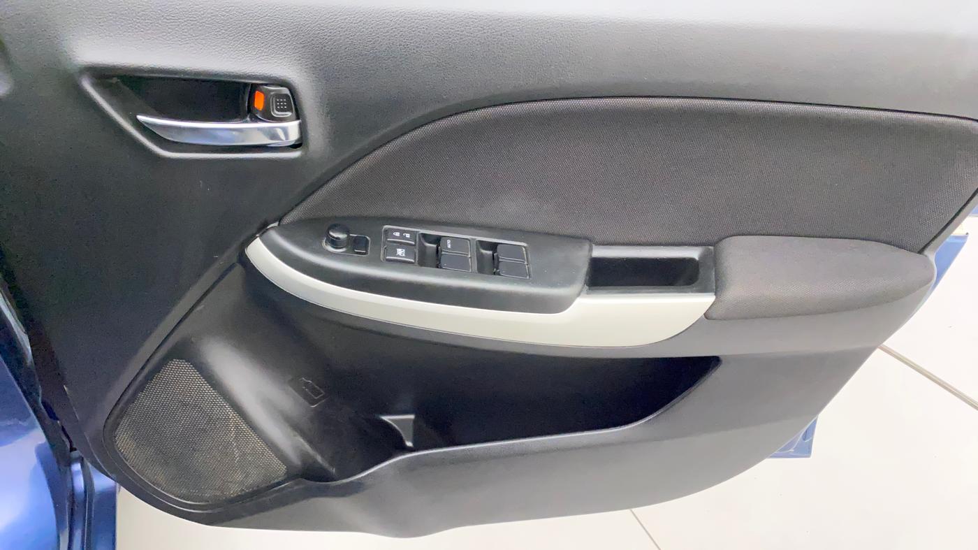 2017 Maruti Baleno ALPHA PETROL 1.2, Petrol, Manual, 1,12,679 km, Driver Side Door Panels Control