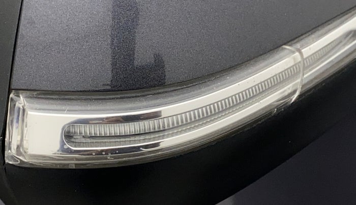 2017 Hyundai Creta SX PLUS AT 1.6 PETROL, Petrol, Automatic, 28,625 km, Right rear-view mirror - Indicator light has minor damage